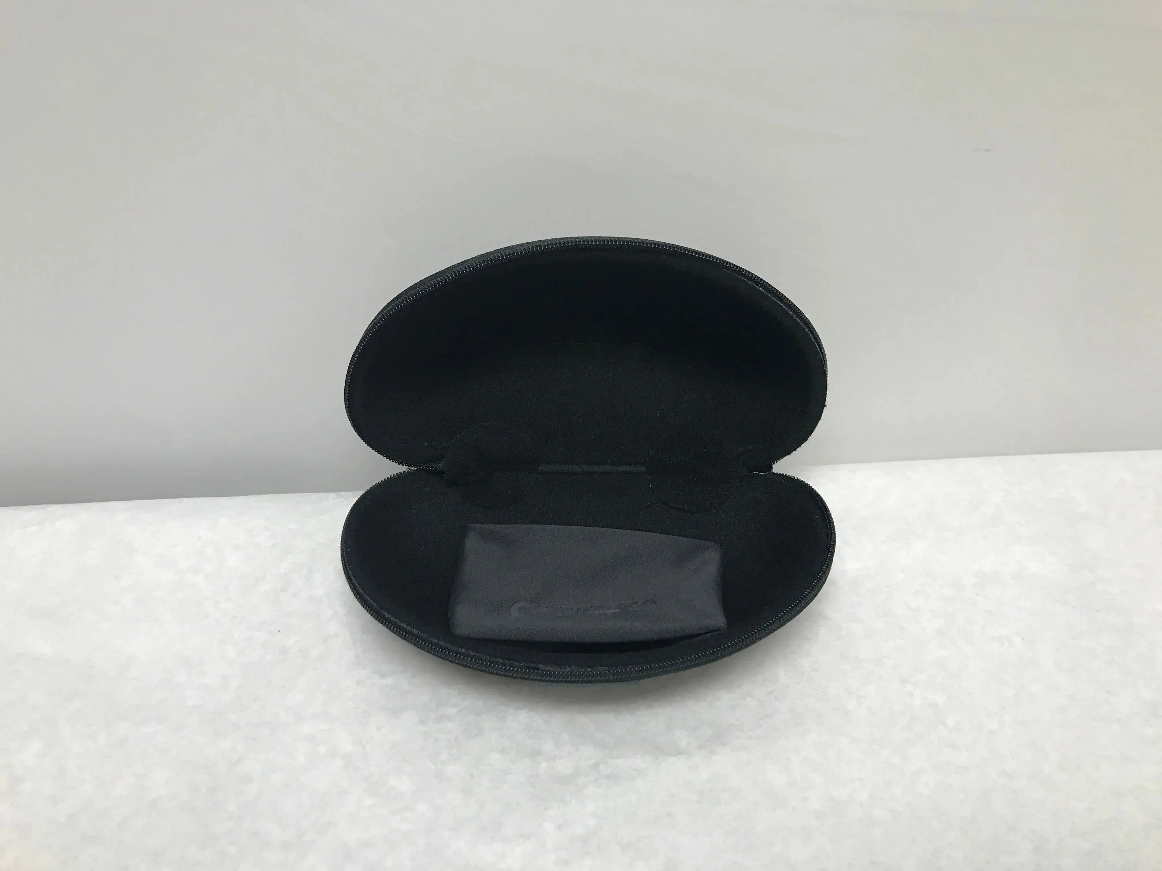 Carrera Black Zippered Optical Eyeglasses Hard Case | KMOPT-90