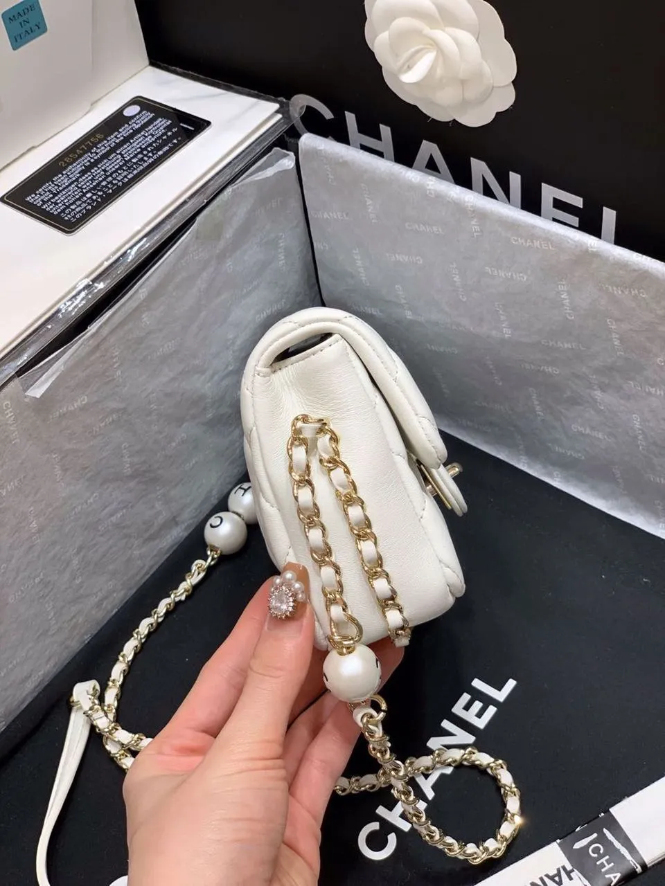 CHLSmall Pearl Logo Strap Flap Bag White For Women, Women&#8217;s Handbags, Shoulder And Crossbody Bags 7in/18cm AS1436