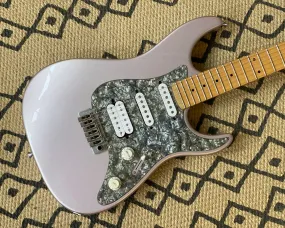 Crews Maniac Bottom's UP With Style' - ST-Style w/ Wilkinson Trem