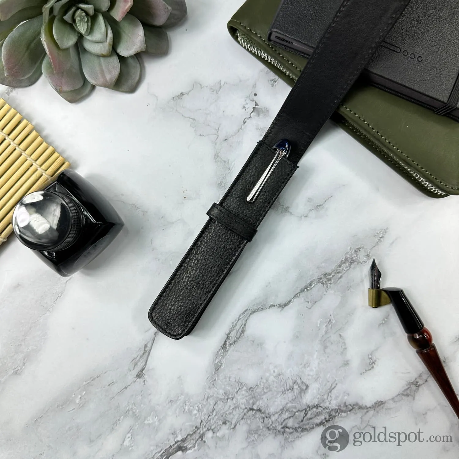 Girologio Single Pen Case in Black