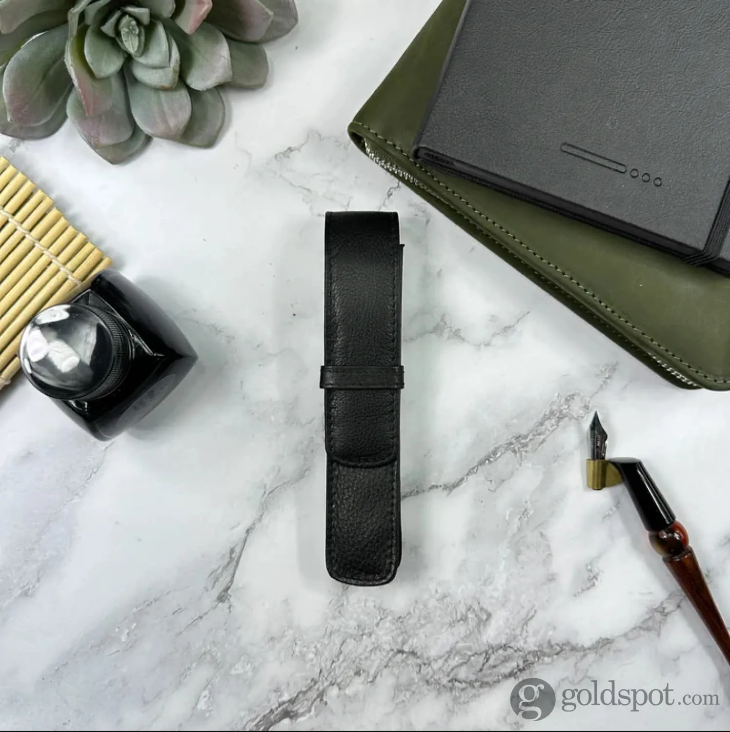 Girologio Single Pen Case in Black