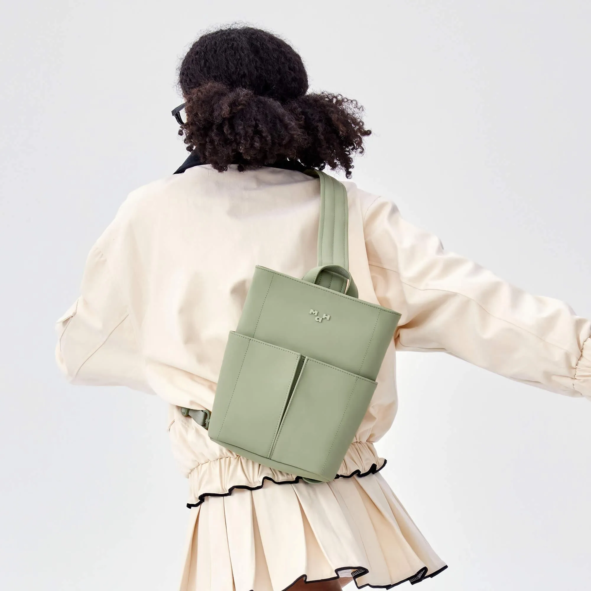 Line Sling Bag | PU