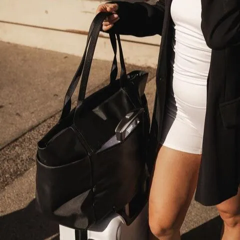 Louenhide Chicago Black Tote Bag