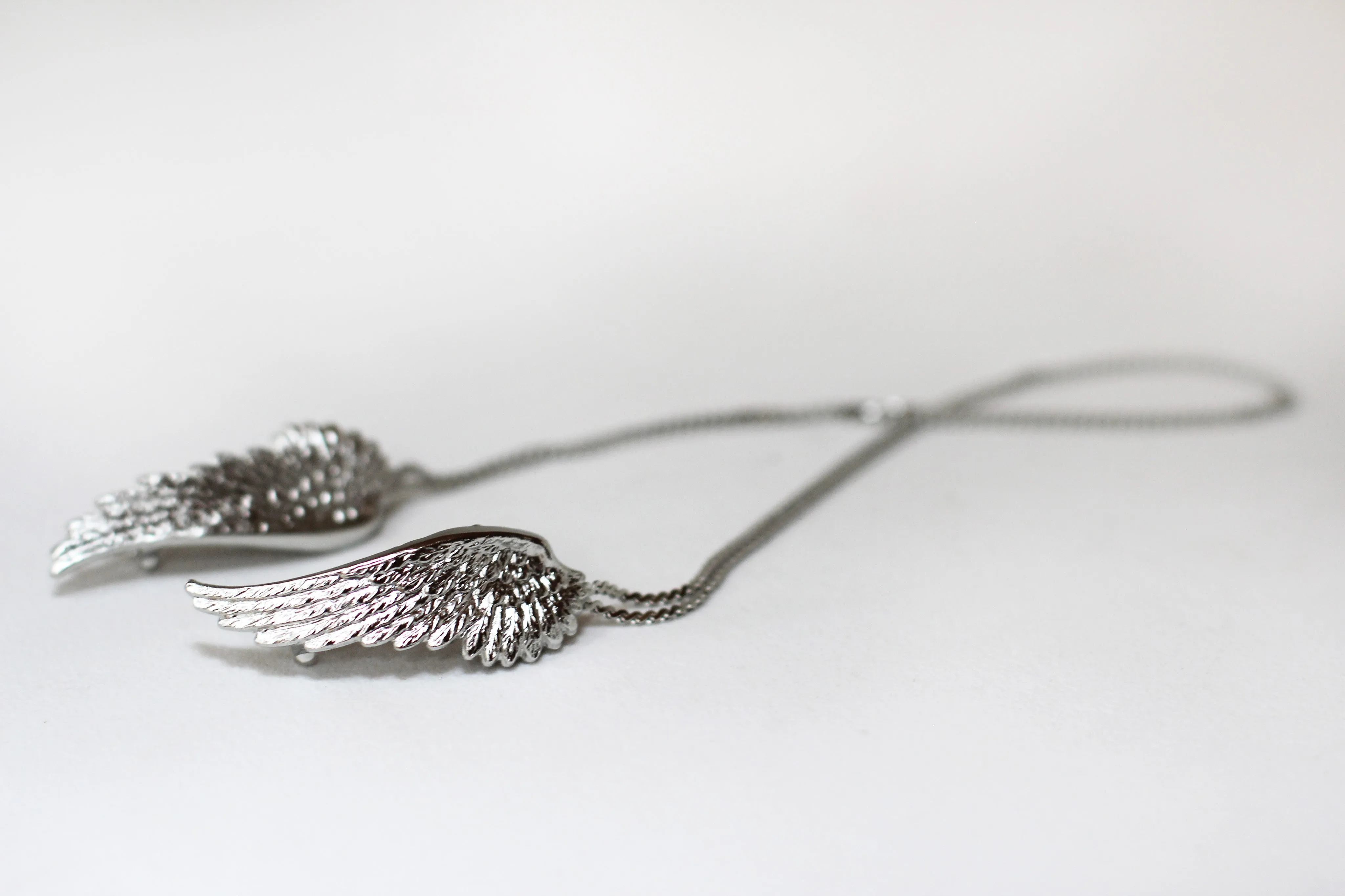 Preorder* Medium Angel Wings Hair Chain