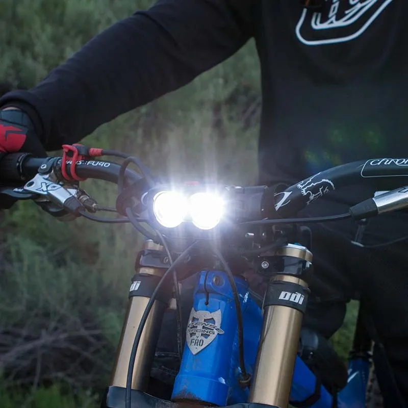 Pro 4200 Enduro Front Bike Light w/ Thumb Remote