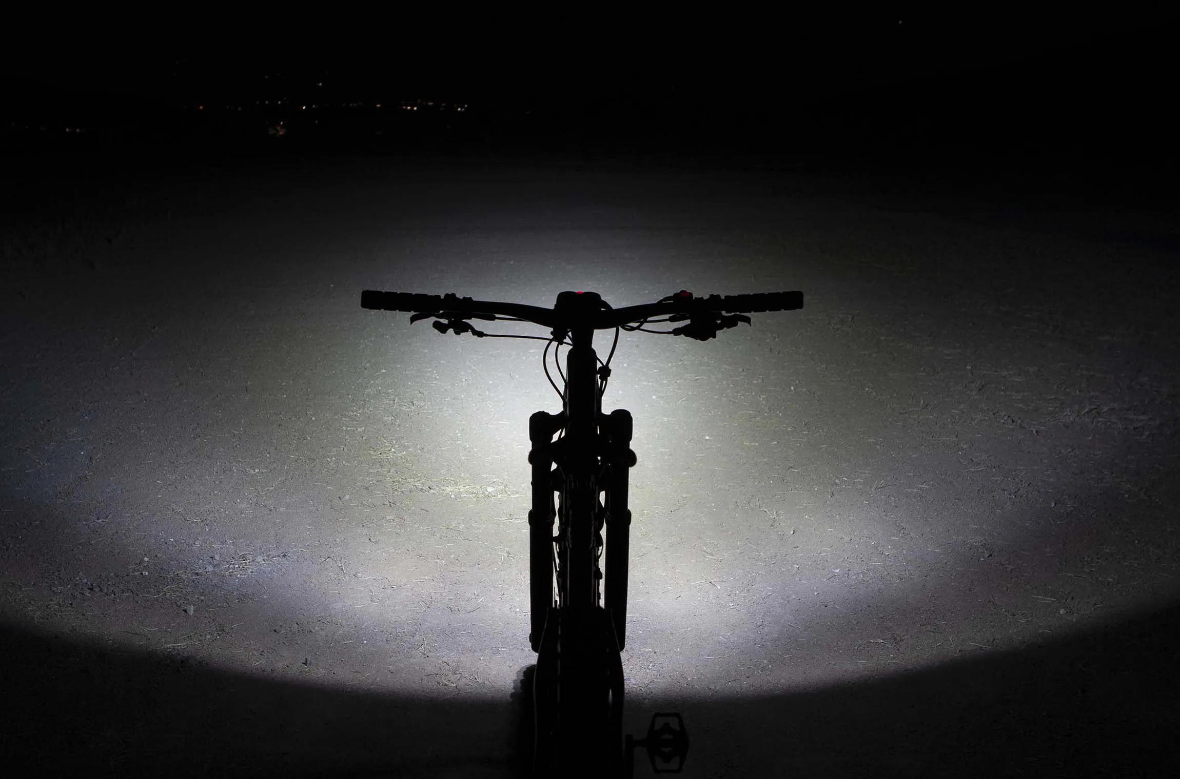Pro 4200 Enduro Front Bike Light w/ Thumb Remote