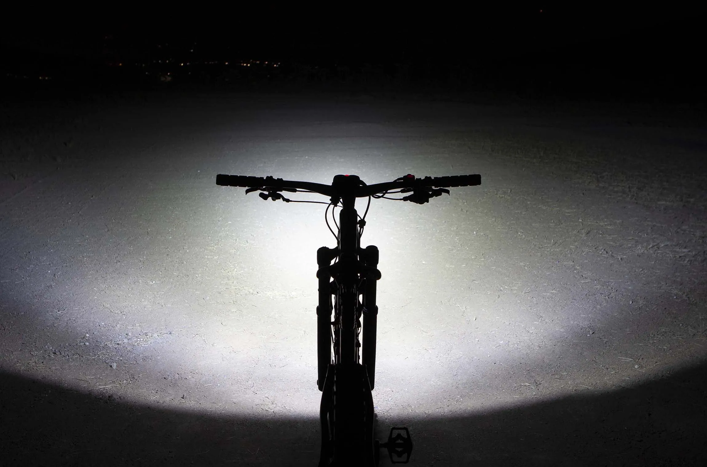 Pro 4200 Enduro Front Bike Light w/ Thumb Remote