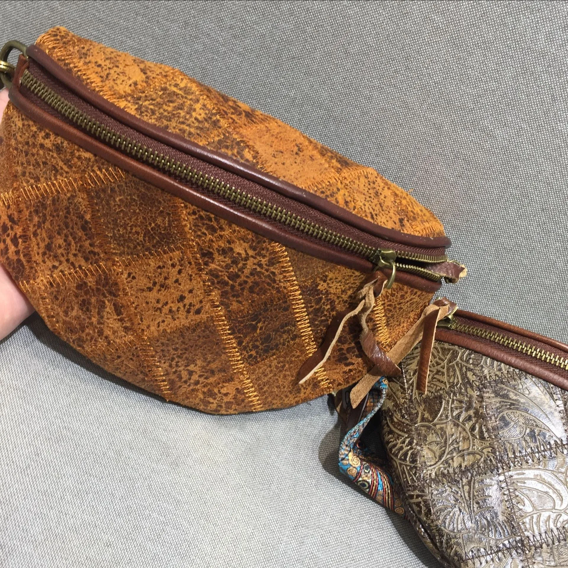 Small Women's Crossbody Chest Bag Leather Sling Bags For Women