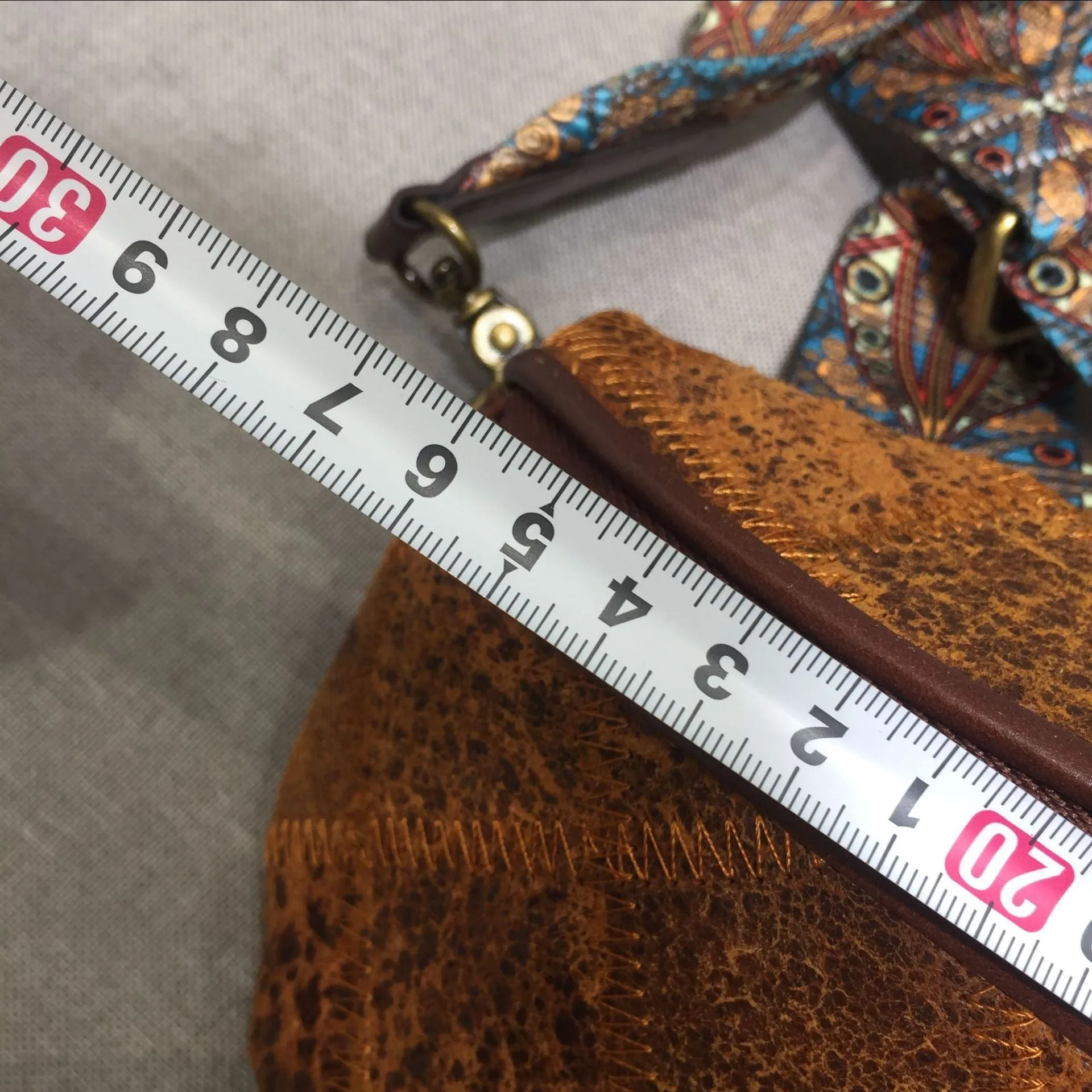 Small Women's Crossbody Chest Bag Leather Sling Bags For Women