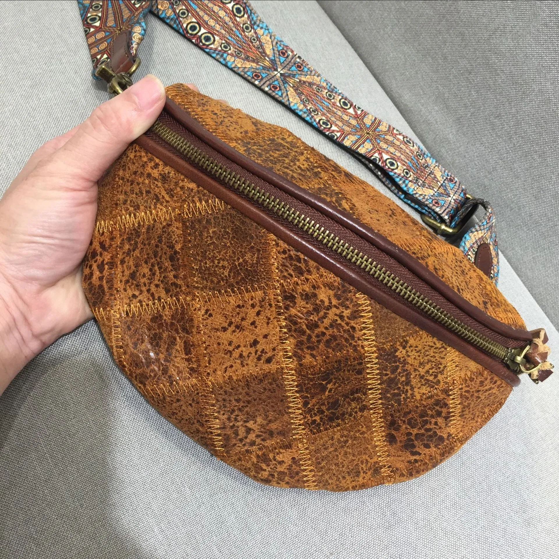 Small Women's Crossbody Chest Bag Leather Sling Bags For Women